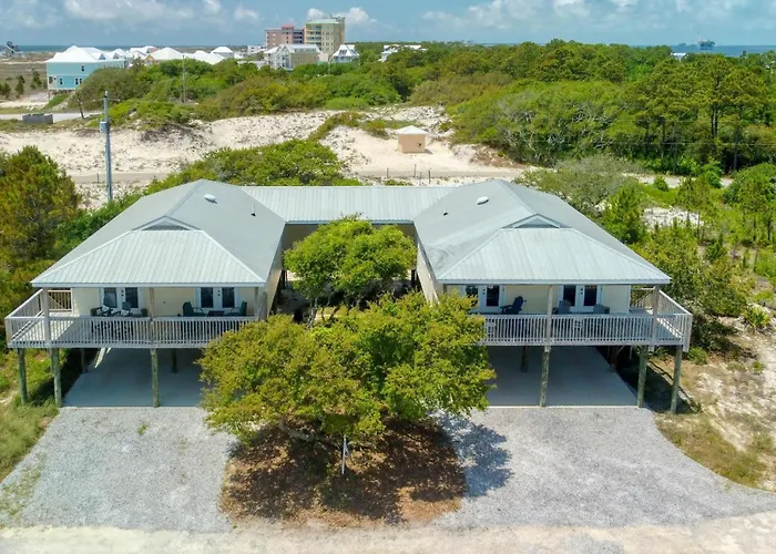 Holiday home Whitesands House - North *
